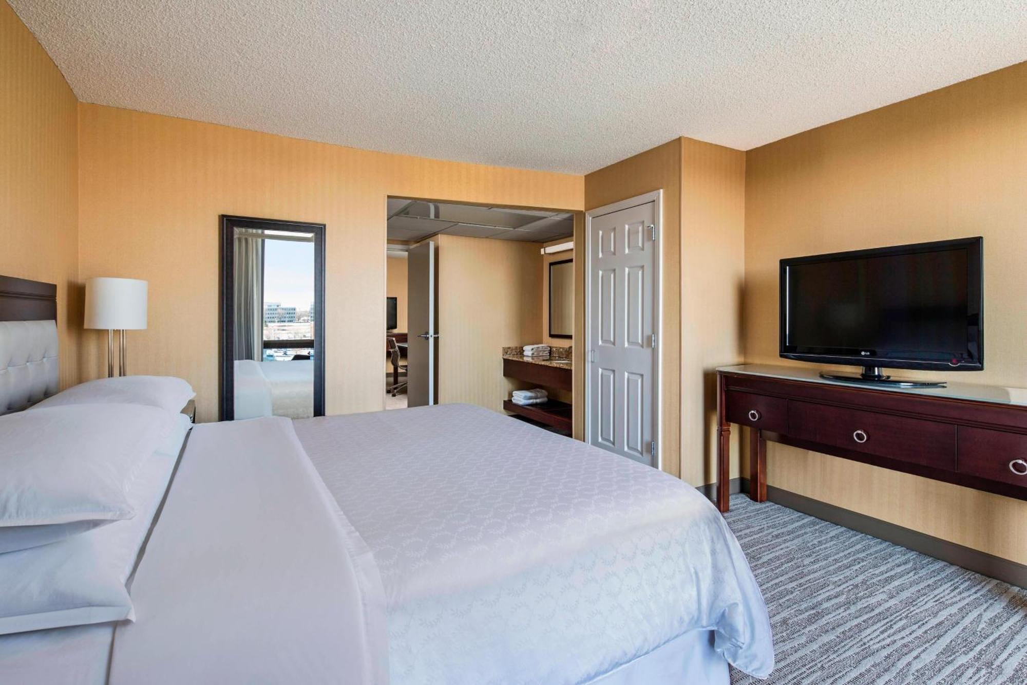 Sheraton West Des Moines Kültér fotó